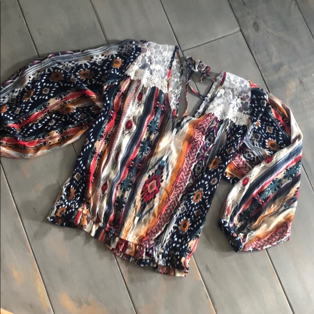 Gimmicks blouse with Lace detail Sz XL